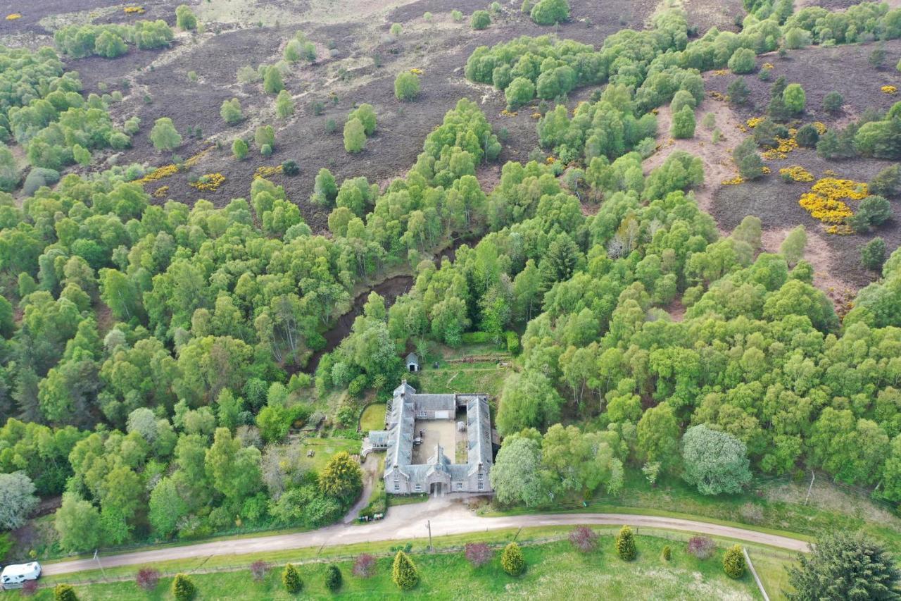 Brylach Steading อาเบอร์ลัวร์ ภายนอก รูปภาพ